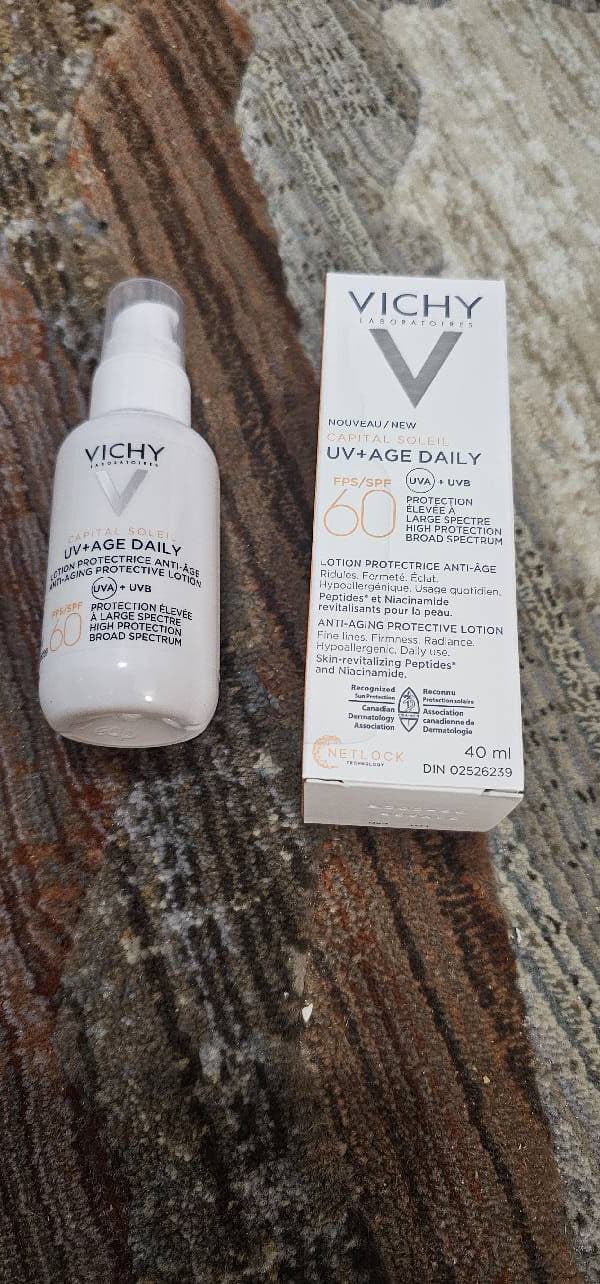 Vichy Laboratories Capital Soleil UV-Age Daily Anti Photo-Aging Wated Fluid SPF50+ PA++++ review photo by RizDaud2000