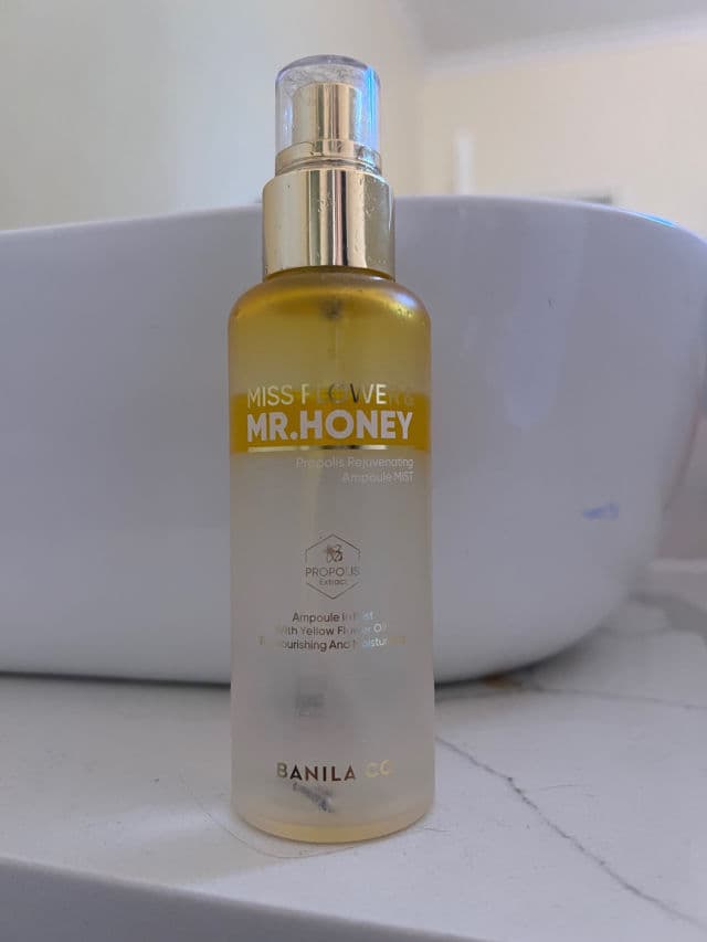 Banila Co. Miss Flower & Mr. Honey Propolis Rejuvenating Ampoule Mist review photo by pickyduckling