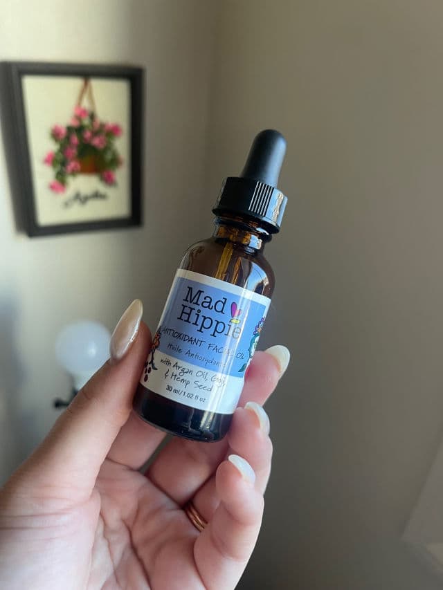 Mad Hippie Antioxidant Facial Oil review photo by mhutnick