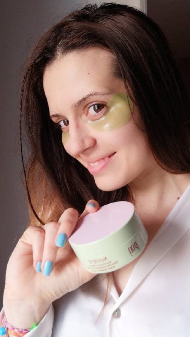 Pixi NutrifEYE review photo by lelica