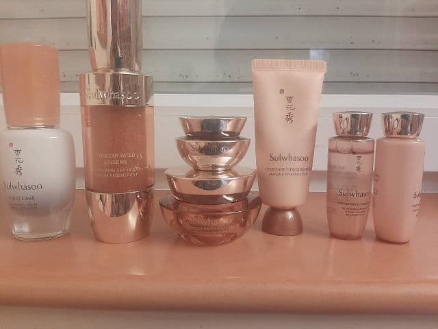 Sulwhasoo Concentrated Ginseng Renewing Serum Ex review photo by skincarewithsara