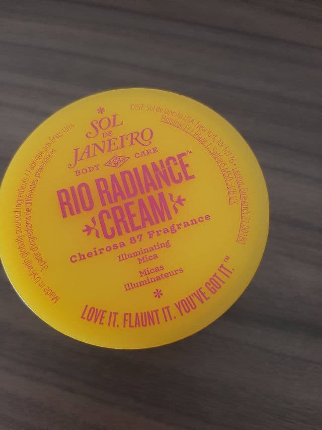 Sol de Janeiro Rio Radiance Body Glow Cream review photo by skincarewithsara