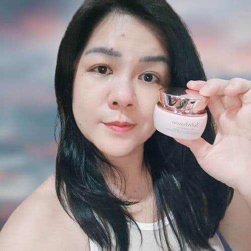 Sulwhasoo Bloomstay Vitalizing Eye Cream review photo by viviwidjaja7