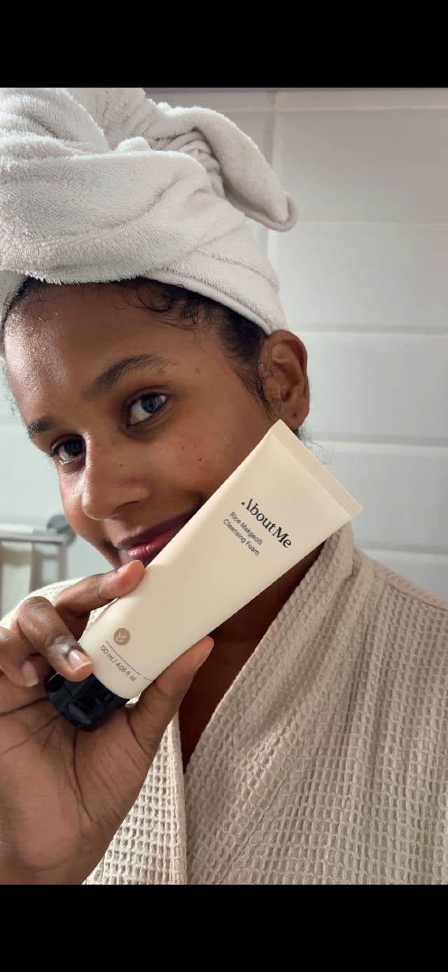ABOUT ME Rice Matgeolli Cleansing Foam review photo by Zuleykaquevedo