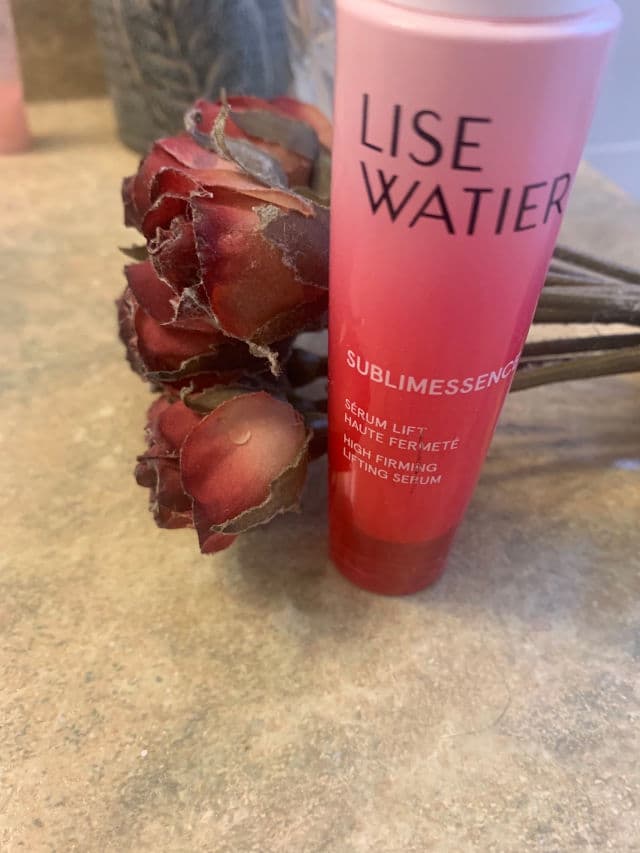 Lise Watier Sublimessence High Firming Lifting Serum review photo by Picky26269