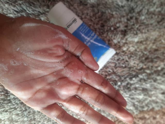 The Derma Co. 1% Salicylic Acid Gel Face Wash review photo by Hibaah