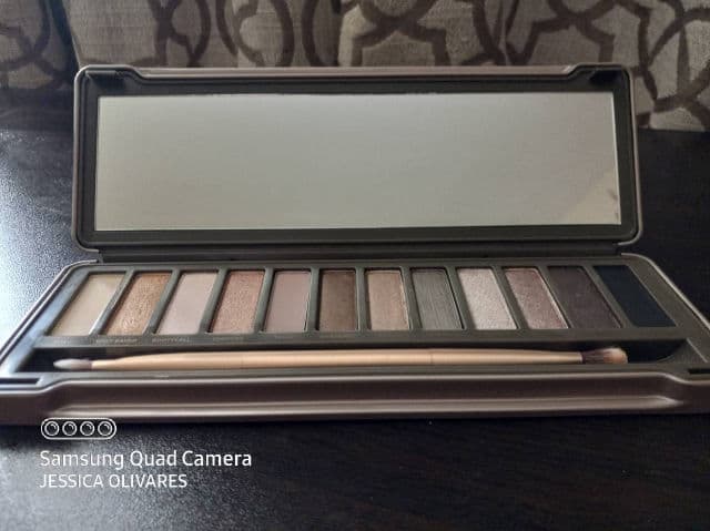 Naked2 Eyeshadow Palette	 product review