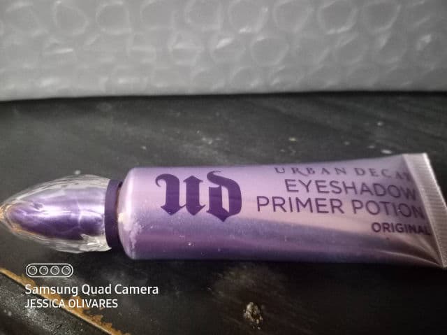 Urban Decay Eyeshadow Primer Potion - Original review photo by Jolivares1717