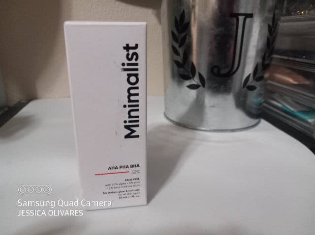 Minimalist 32% AHA BHA & PHA Face Peel review photo by Jolivares1717