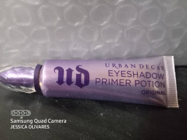 Urban Decay Eyeshadow Primer Potion - Original review photo by Jolivares1717