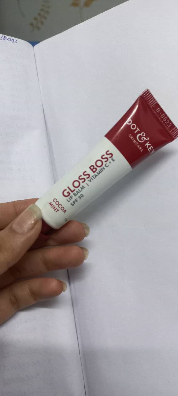 Dot & Key Cocoa Mint review photo by Tanishka