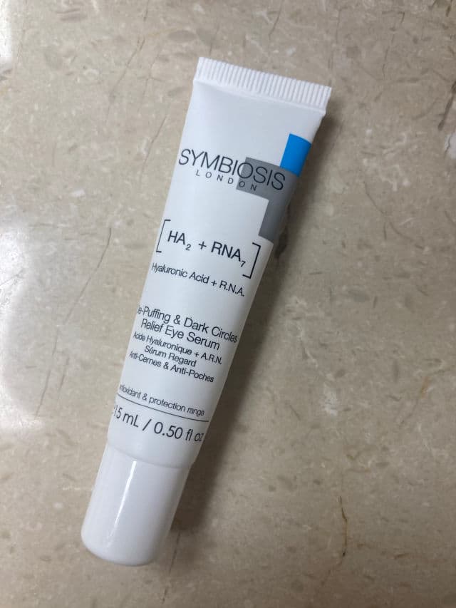 Symbiosis London [HA + R.N.A.] De-Puffing & Dark Circles Relief Eye Serum review photo by Beautyadictas