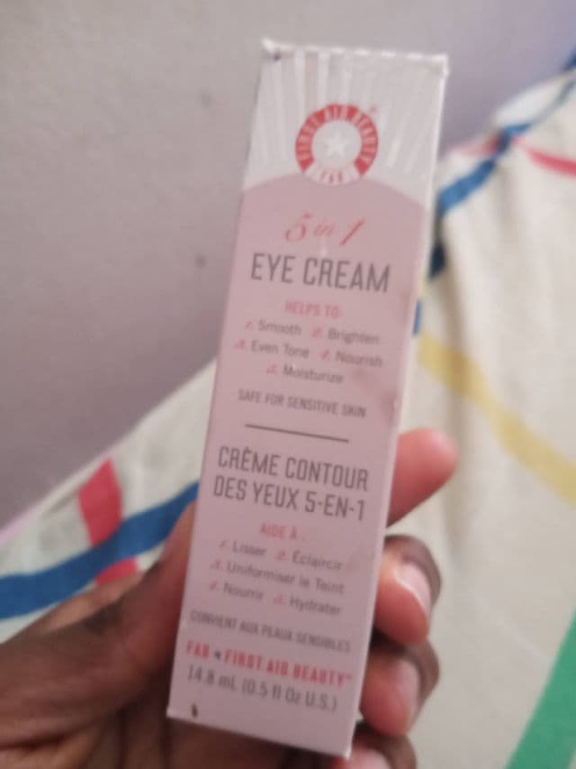 First Aid Beauty 5 in 1 Eye Cream Age Delay review photo by Loveth