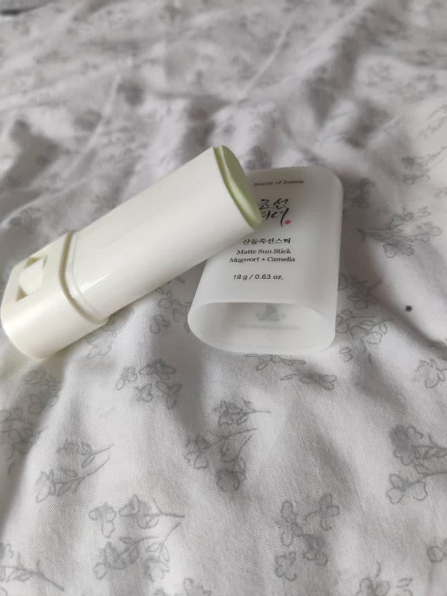 BEAUTY OF JOSEON Matte Sun Stick Mugwort + Camelia review photo by skinwithmadsx