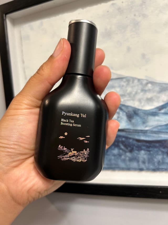 Pyunkang Yul Black Tea Boosting Serum review photo by gl0wwithme