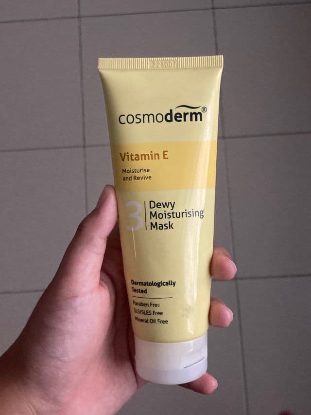 Cosmoderm Vitamin E Dewy Moisturising Mask review photo by auntysheep