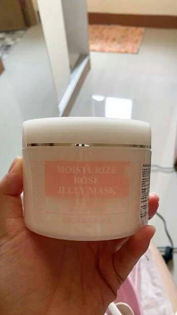 Eileen Grace Perfectly Moisturize Rose Jelly Mask review photo by NadlyneHanna
