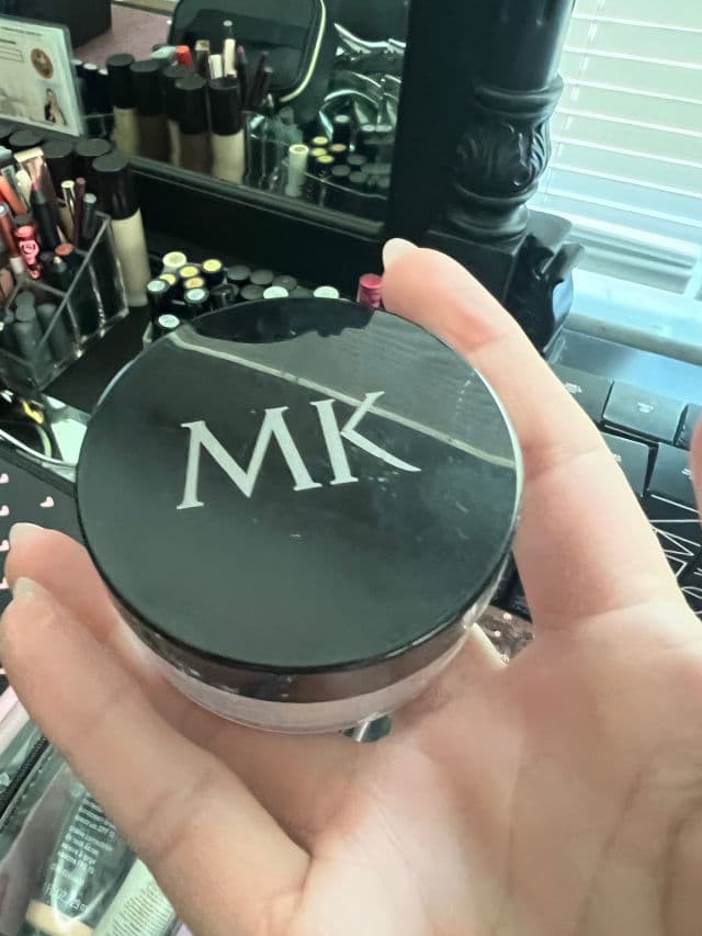 Mary Kay Translucent Loose Powder review photo by Dcolon