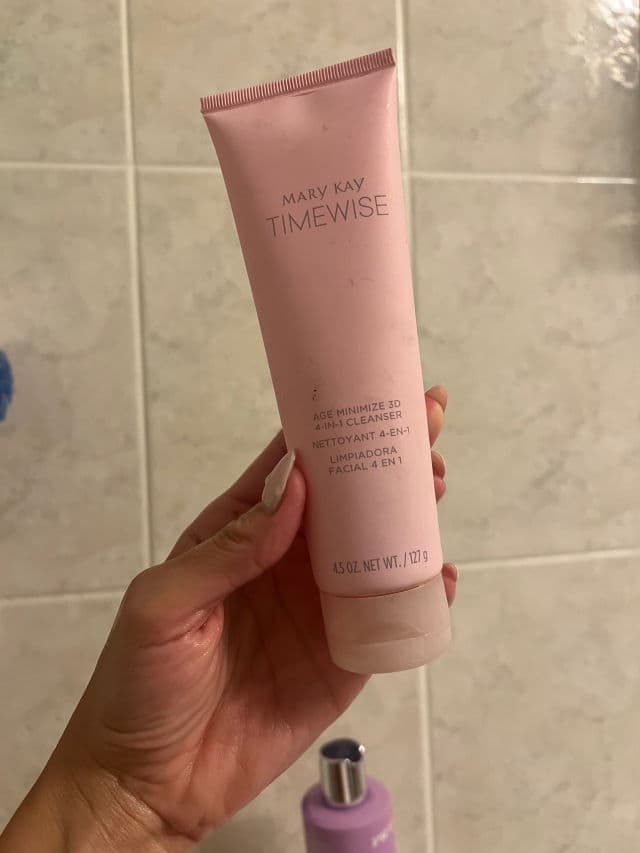 Mary Kay TimeWise Age Minimize 3D 4-in-1 Cleanser (Combination to Oily Skin) review photo by Dcolon