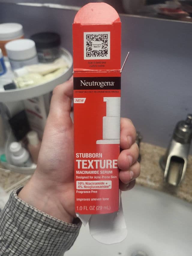Neutrogena Stubborn Texture Niacinamide Serum review photo by Char00
