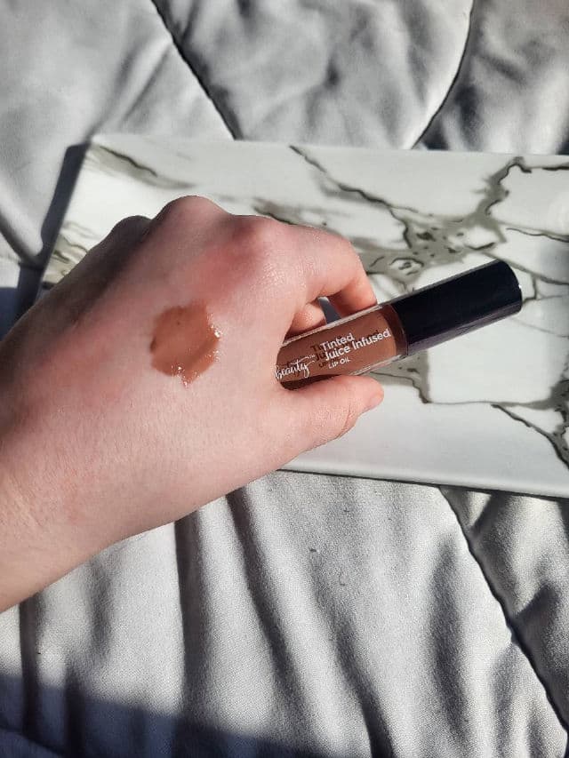 Ulta Beauty Juice Infused Lip Oil - Red Apple review photo by Char00