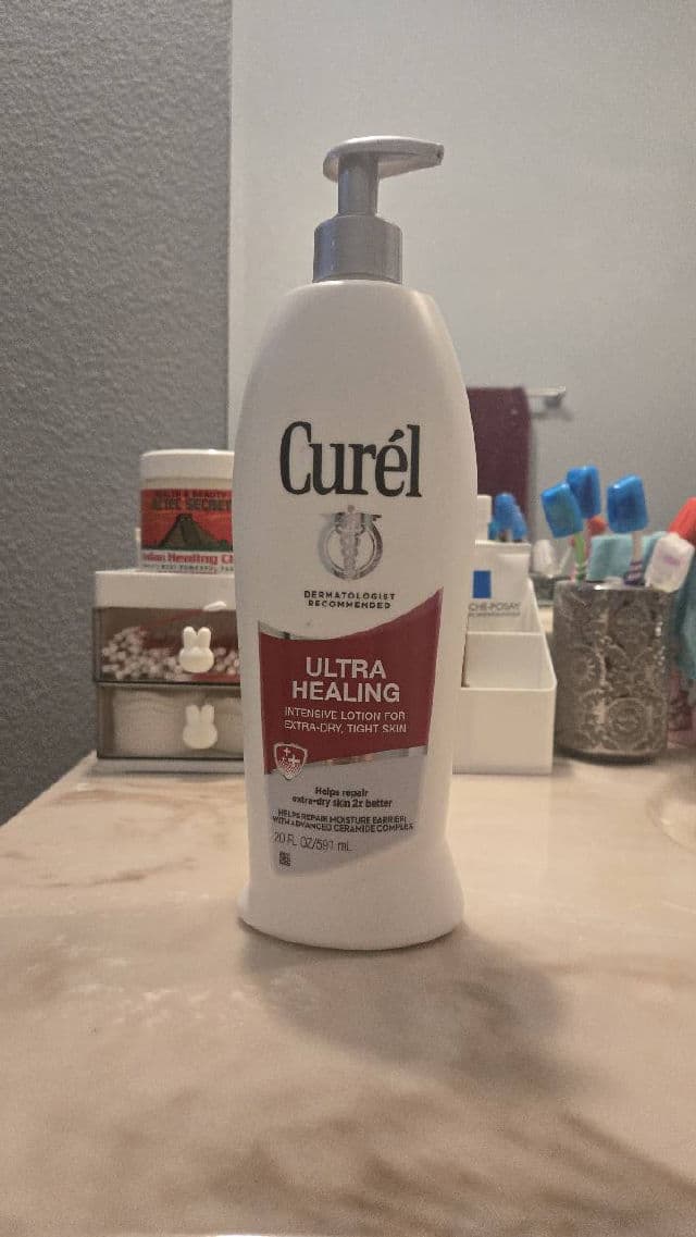 Curel Ultra Healing Lotion Intensive Lotion for Extra-Dry Skin review photo by luvmeeh89