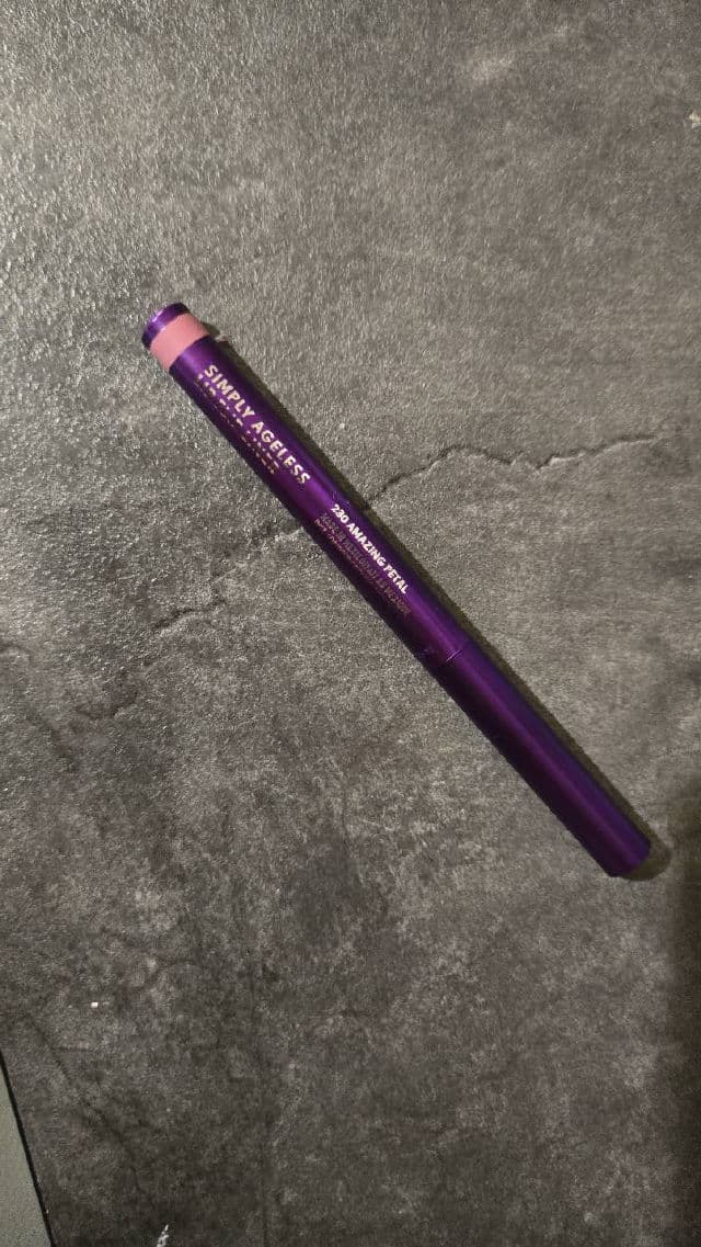 CoverGirl Simply Ageless Lip Flip Liner 230 Amazing Petal review photo by luvmeeh89