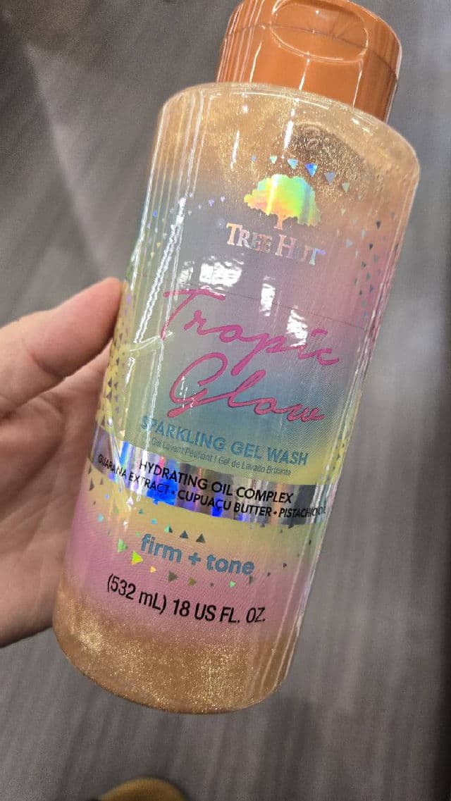 Tree Hut Tropic Glow Sparkling Gel Wash review photo by luvmeeh89