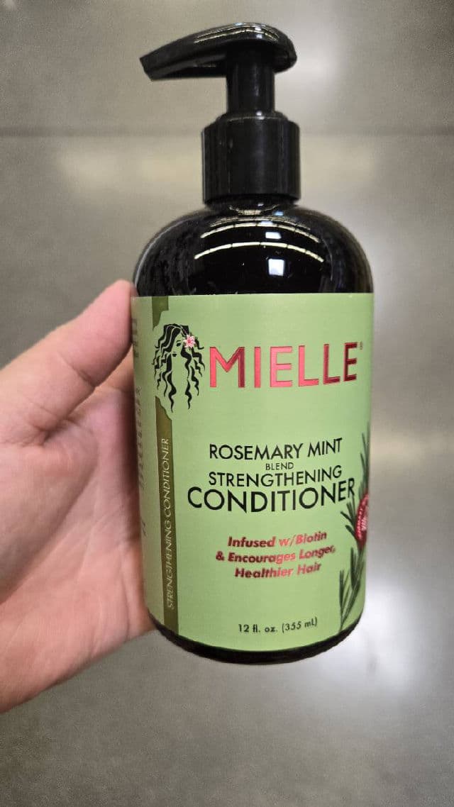 Mielle Organics Rosemary Mint Strengthening Conditioner review photo by luvmeeh89