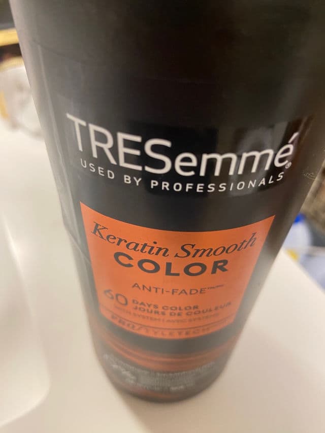 TRESemme Keratin Repair Shampoo review photo by monikalovesuu93