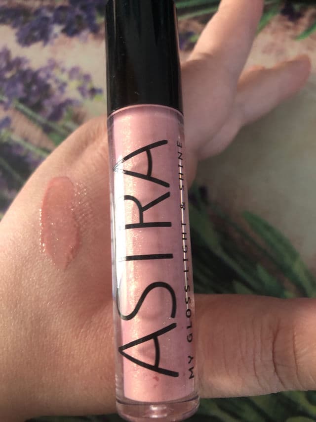Astra 01 Crystal Transparent review photo by beautyismygossip