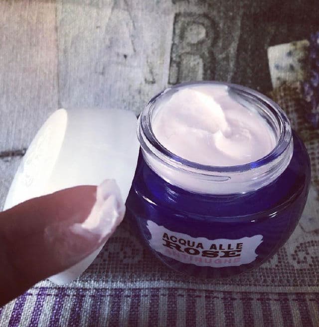 Acqua alle Rose Sensitive Eye Cream (Crema Occhi Sensitive) review photo by beautyismygossip