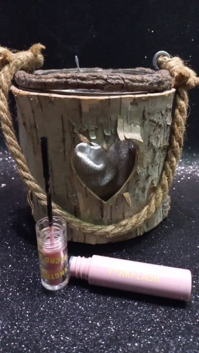 Pinkflash Lengthening Waterproof Micro Brush Mascara review photo by beautyismygossip