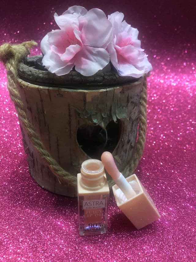 Astra 01 - Peach review photo by beautyismygossip