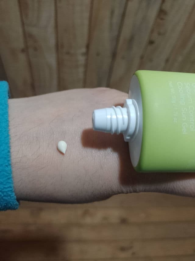 Frudia Green Grape Sebum Control Cooling Sun Gel SPF 50+/PA++++ review photo by LinaSook