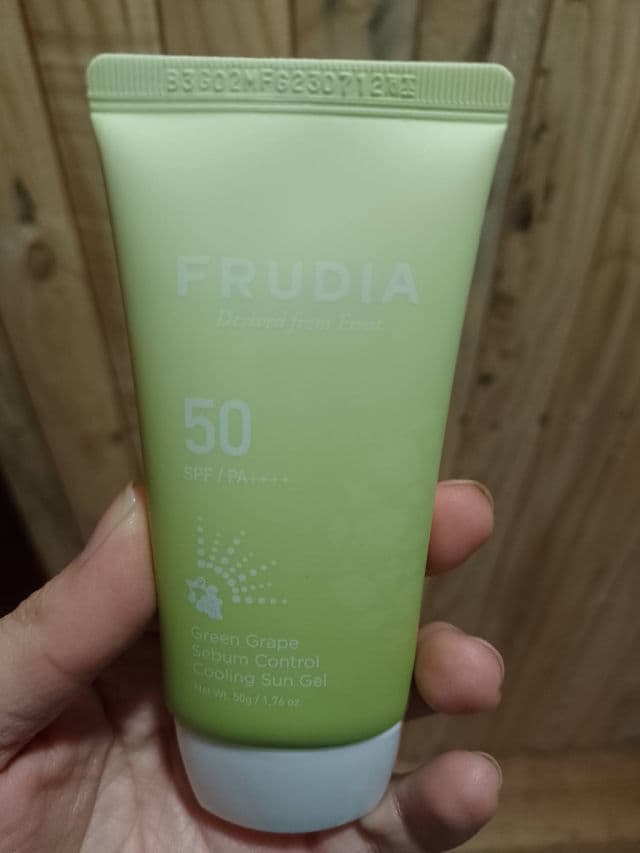 Frudia Green Grape Sebum Control Cooling Sun Gel SPF 50+/PA++++ review photo by LinaSook