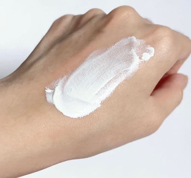 Torriden Balanceful Tone Up Sun Cream SPF 50+ PA++++ review photo by nanahoang