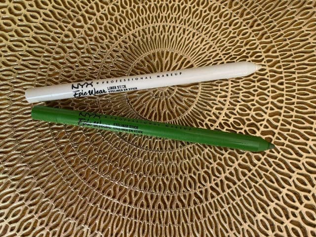 Nyx Cosmetics Epic Wear Waterproof Eyeliner Stick - 08 Pitch Black review photo by Dziosefina40