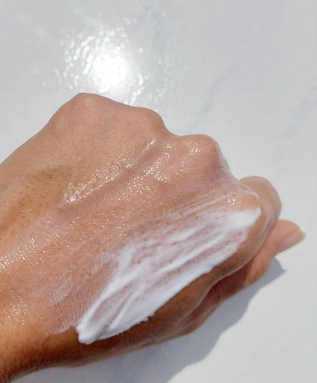 Maxclinic Time Return Melatonin Cream review photo by thatgirlcoffee