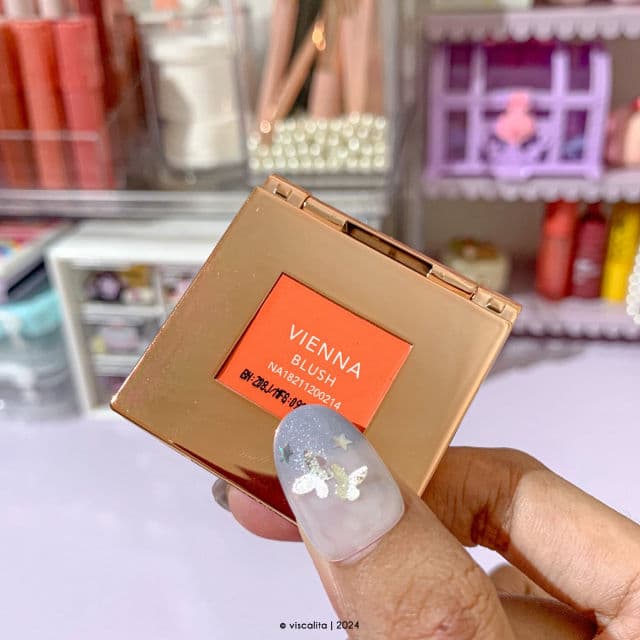 ESQA Blush review photo by viscalita