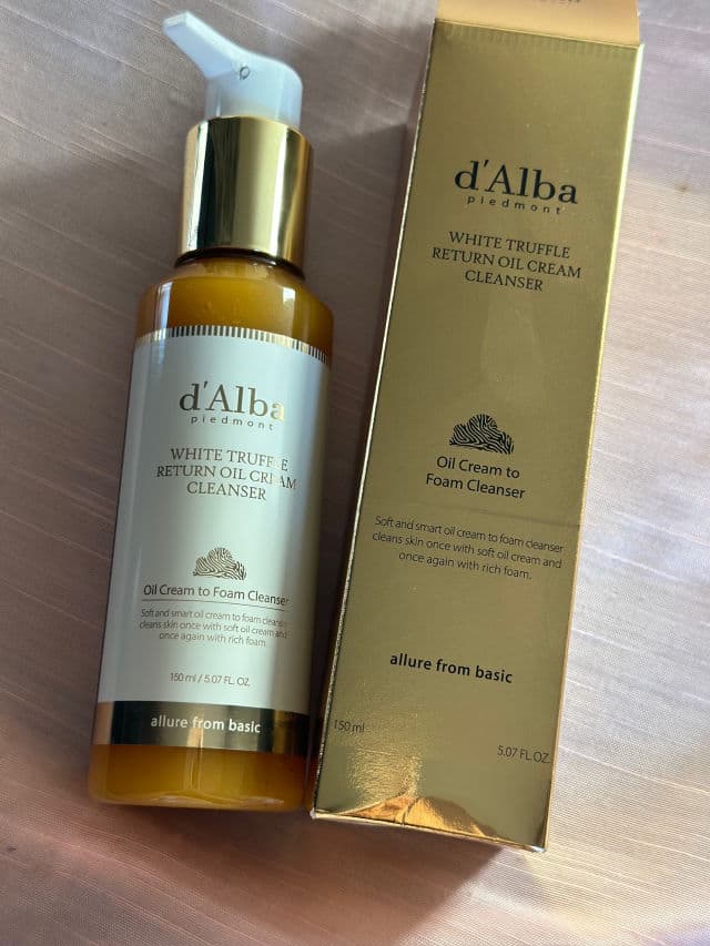D' Alba Piedmont White Truffle Return Oil Cream Cleanser review photo by EfeyCM