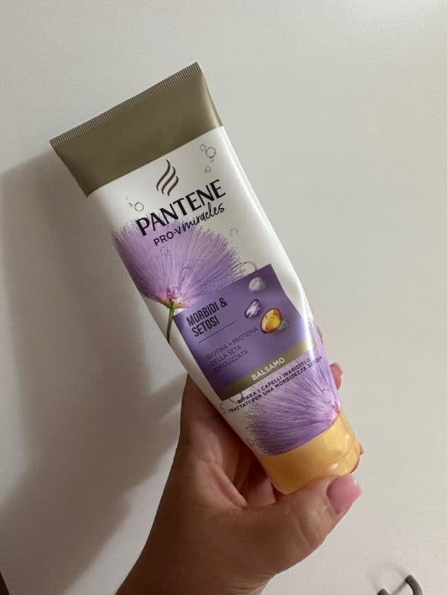 Pantene Pro-V Miracles Silky & Glowing Conditioner review photo by yanamurs