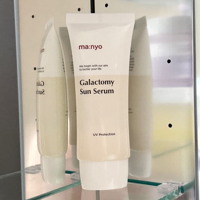 manyo Galactomy Sun Serum SPF50+ PA++ review photo by naynshi