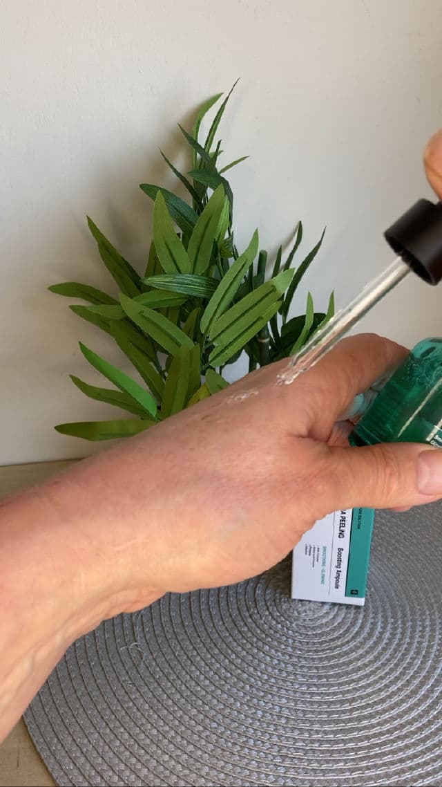 Centellian24 AHA Aqua Peeling Boosting Ampoule review photo by Freetest 