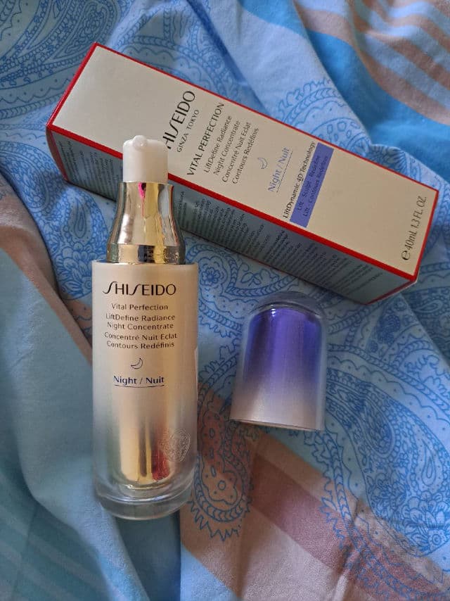 Shiseido Vital Perfection LiftDefine Radiance Night Concentrate review photo by chiarettabo84