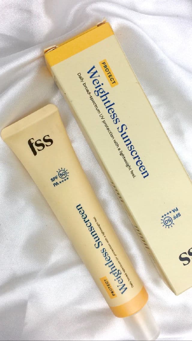For Skin's Sake Weightless Sunscreen SPF 50 PA++++ review photo by sabilaahadi