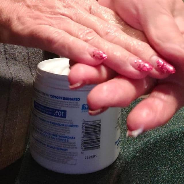 Mixa Ceramide Protect Creme review photo by Manilaa