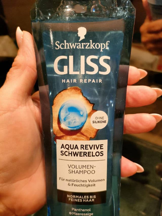 Schwarzkopf Gliss Aqua Revive Moisturizing Shampoo review photo by Manilaa