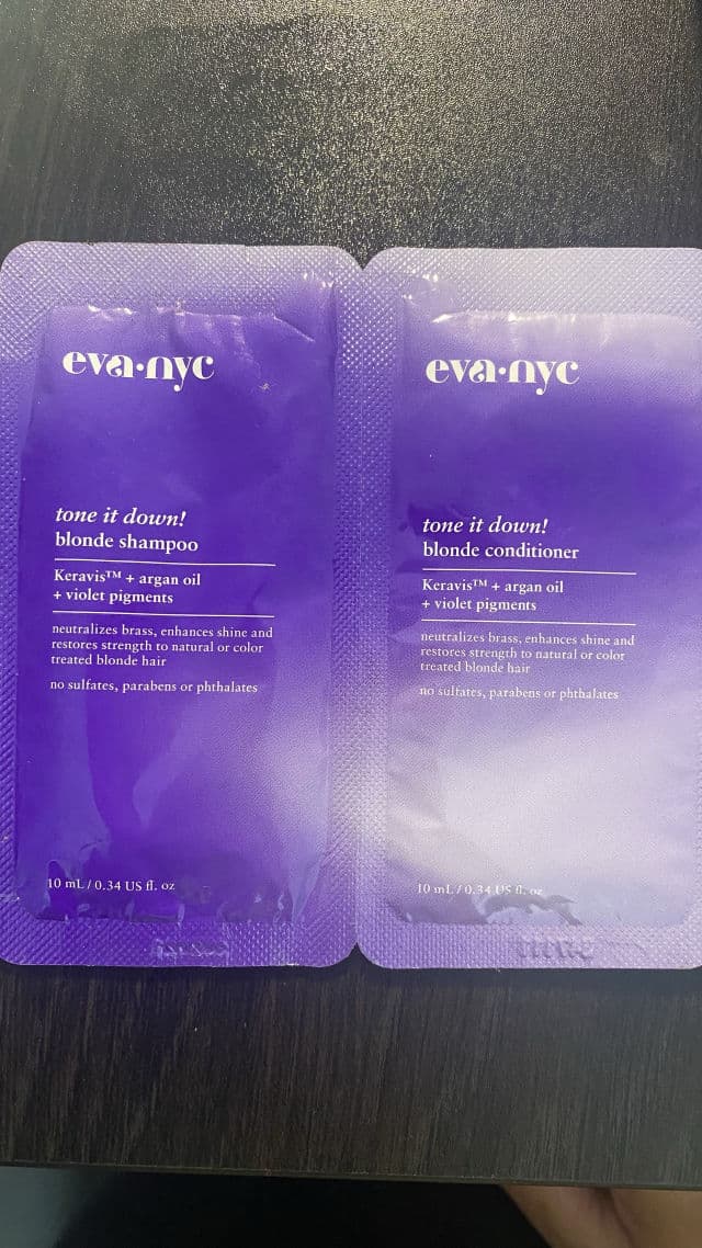 Eva NYC Tone It Down Blonde Shampoo review photo by CorieHoopz