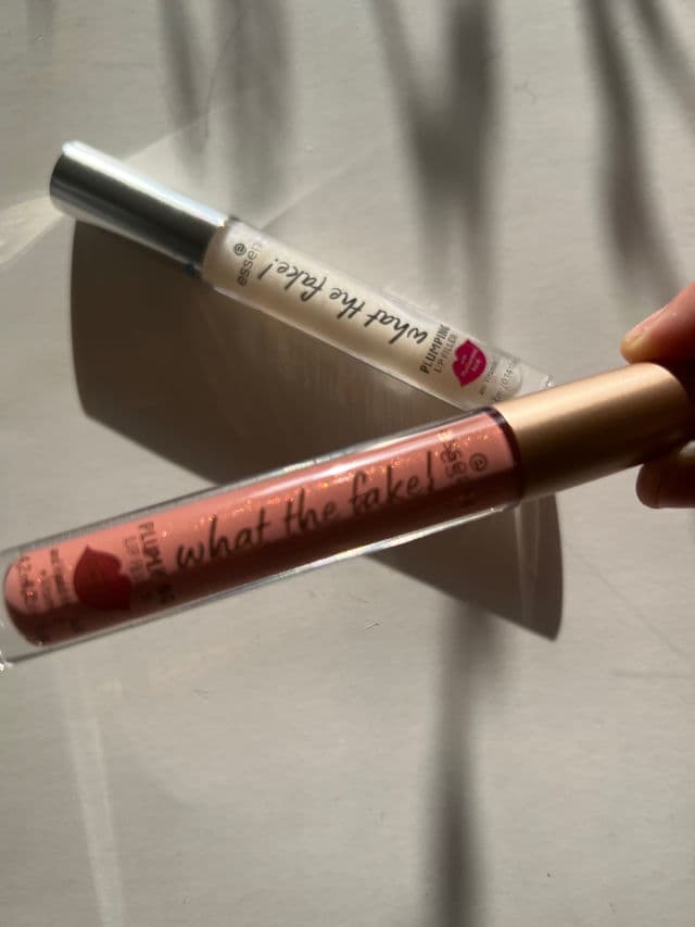 Essence What The Fake! Plumping Lip Filler review photo by maroxnaimi